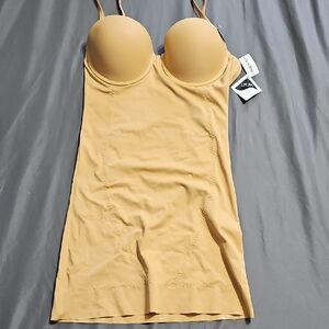 La Vie En Rose Beige Shapewear BNWT